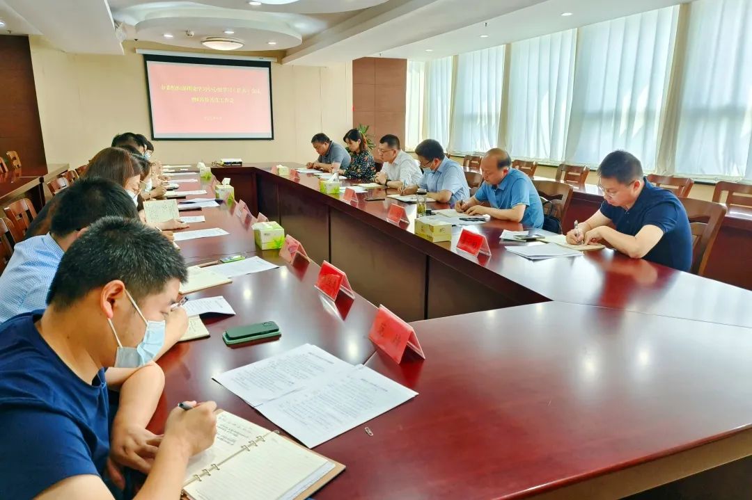 市委组织部召开理论学习中心组学习（扩大）会